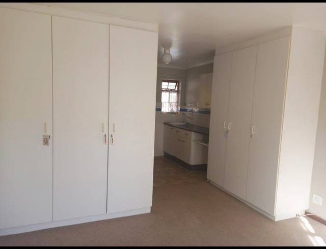 1 BEDROOM APARTMENT RENTED IN ST GEORGES PARK